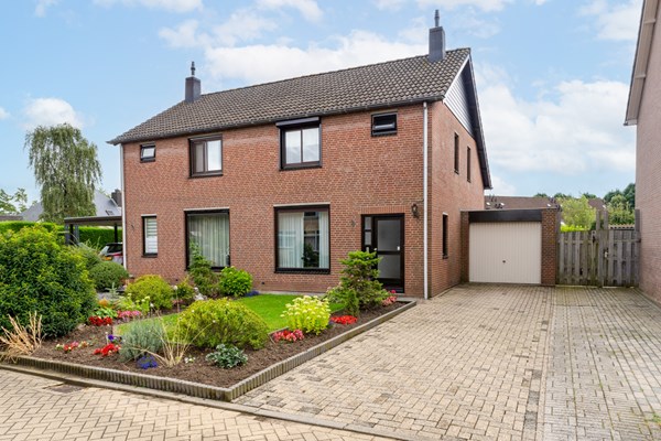 Medium property photo - Valkstraat 10, 4273 XM Hank